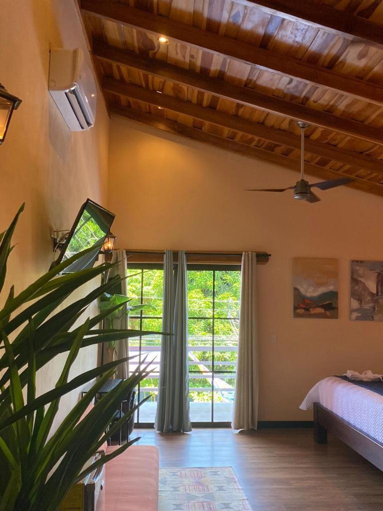 Millenium Manuel Antonio Park And Beach Exterior foto